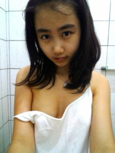 Exposed Thai GF 3